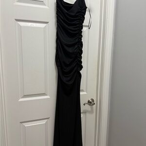 Windsor Elegant Black One Shoulder Gown